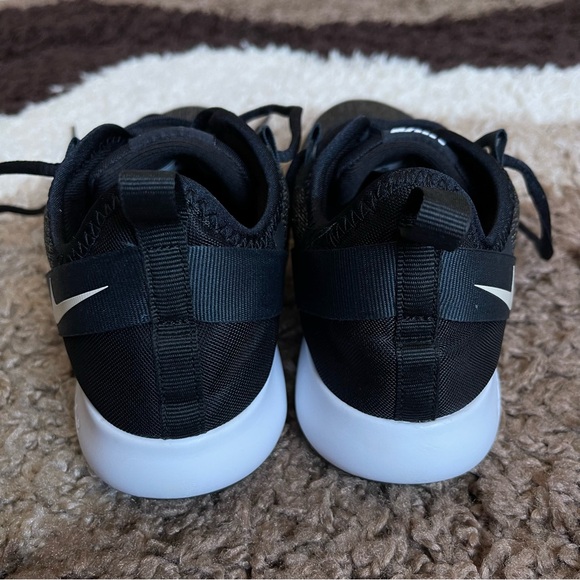 Nike Women's Flex Trainer 9 Sneaker Sz 6.5 In Black/White - Picture 9 of 11